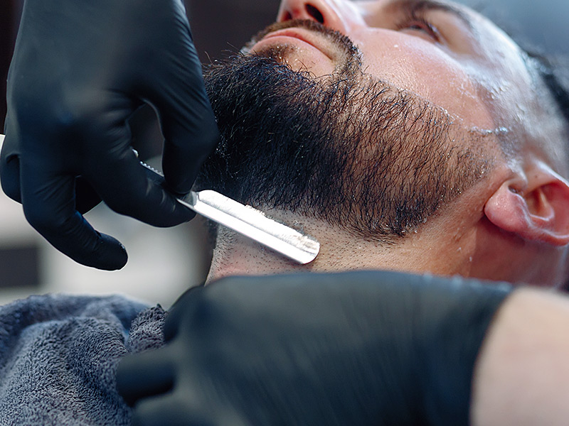 Проводим нижнюю границу: как побрить шею, отпуская бороду